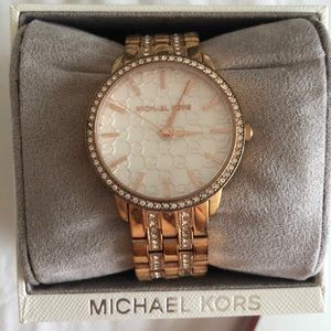 Michael Kors Nini MK logo rose gold watch